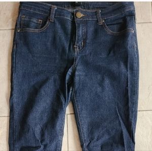 Forever 21 sz 28 dark blue denim skinny jeans